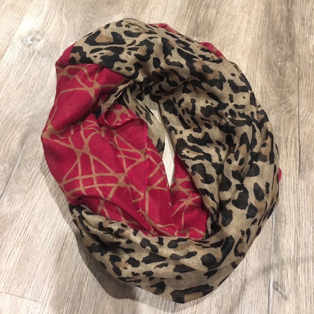 Cheetah & magenta infinity scarf